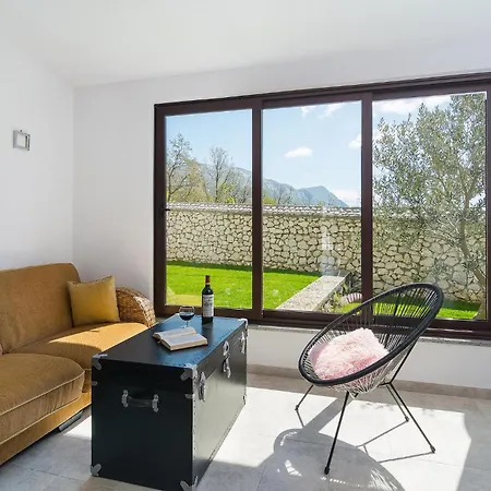 Сasa de vacaciones Awesome In With House Sea View Gornje Sitno