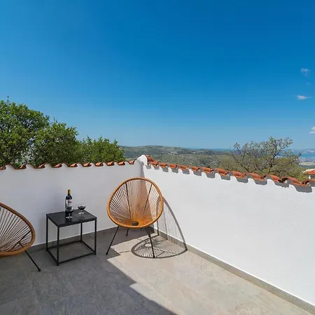 Awesome In With House Sea View Сasa de vacaciones
