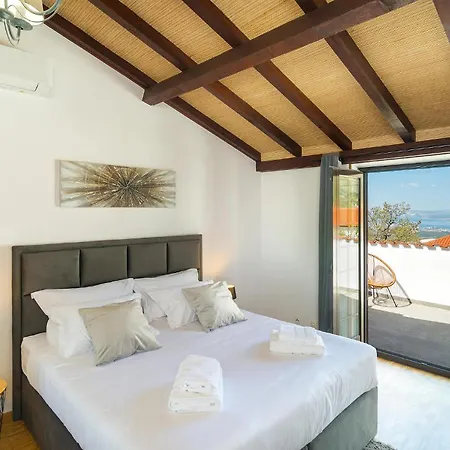 Awesome In With House Sea View Holiday home *