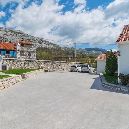 Awesome In With House Sea View * Gornje Sitno