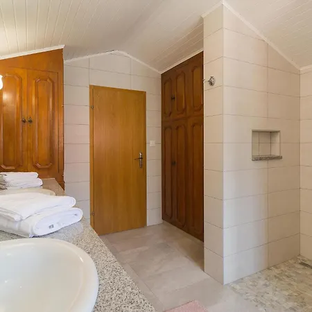 Awesome In With House Sea View Holiday home *