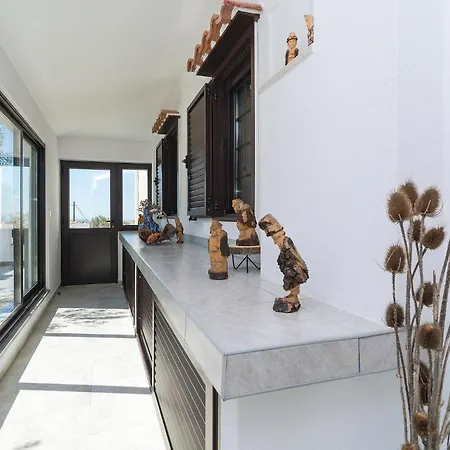 Holiday home Awesome In With House Sea View